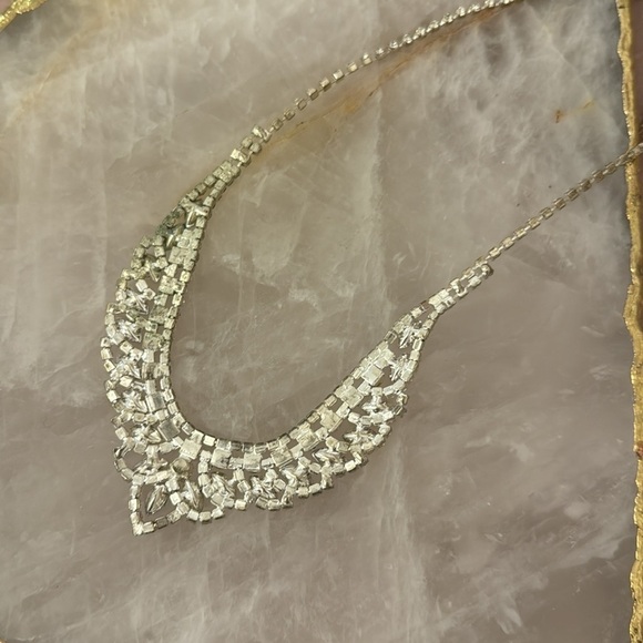 EMBELLISHED NECKLACE - Picture 11 of 16